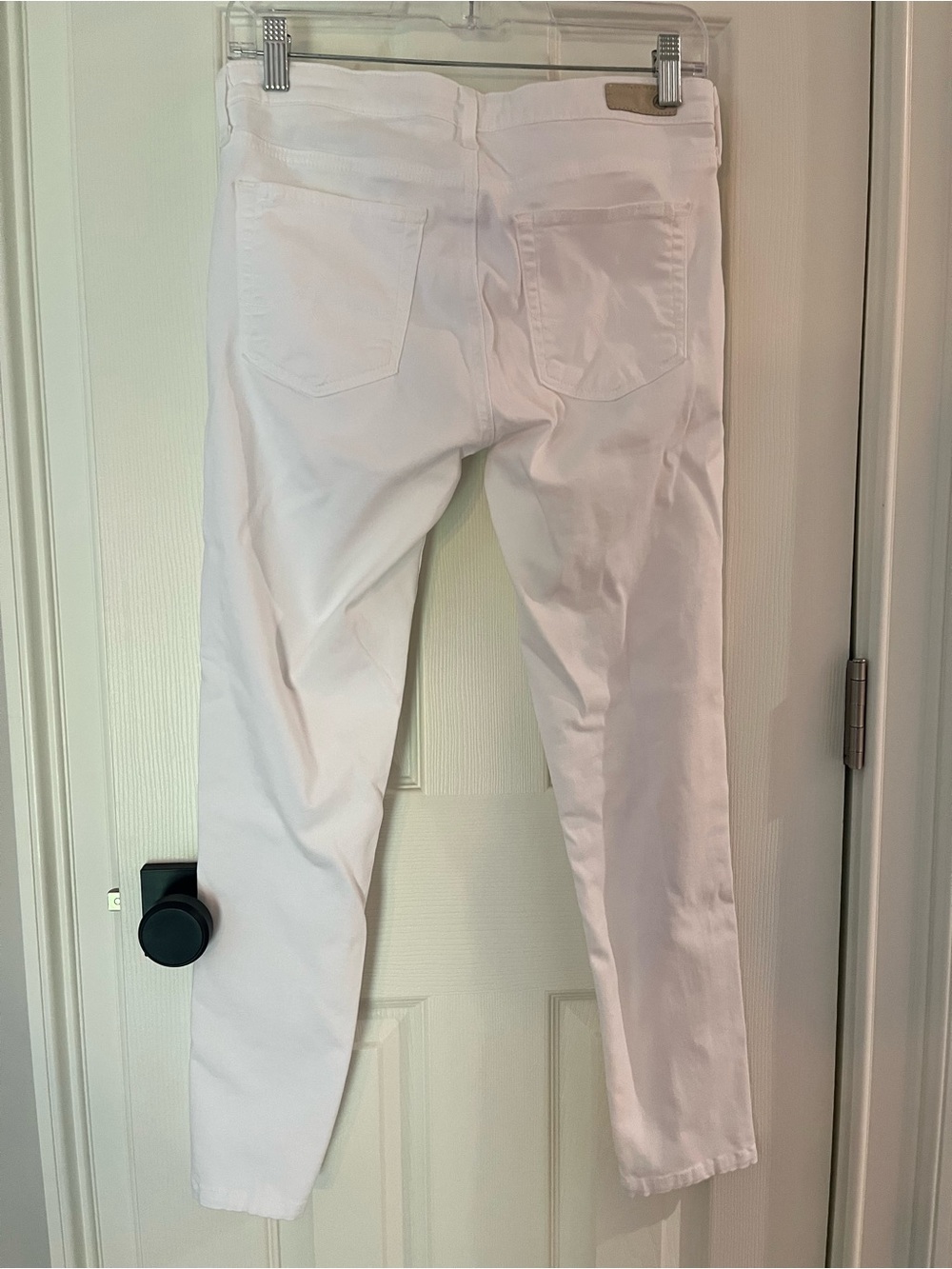 Ag Adriano Goldschmied White Abbey Mid-Rise Skinny Jeans - Sleek High-Rise Fit - Picture 4 of 4